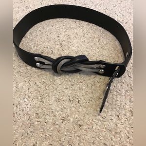 DE LONTI ITALY WOMENS VINTAGE BLACK LEATHER BELT W SILVER EUC SZ L